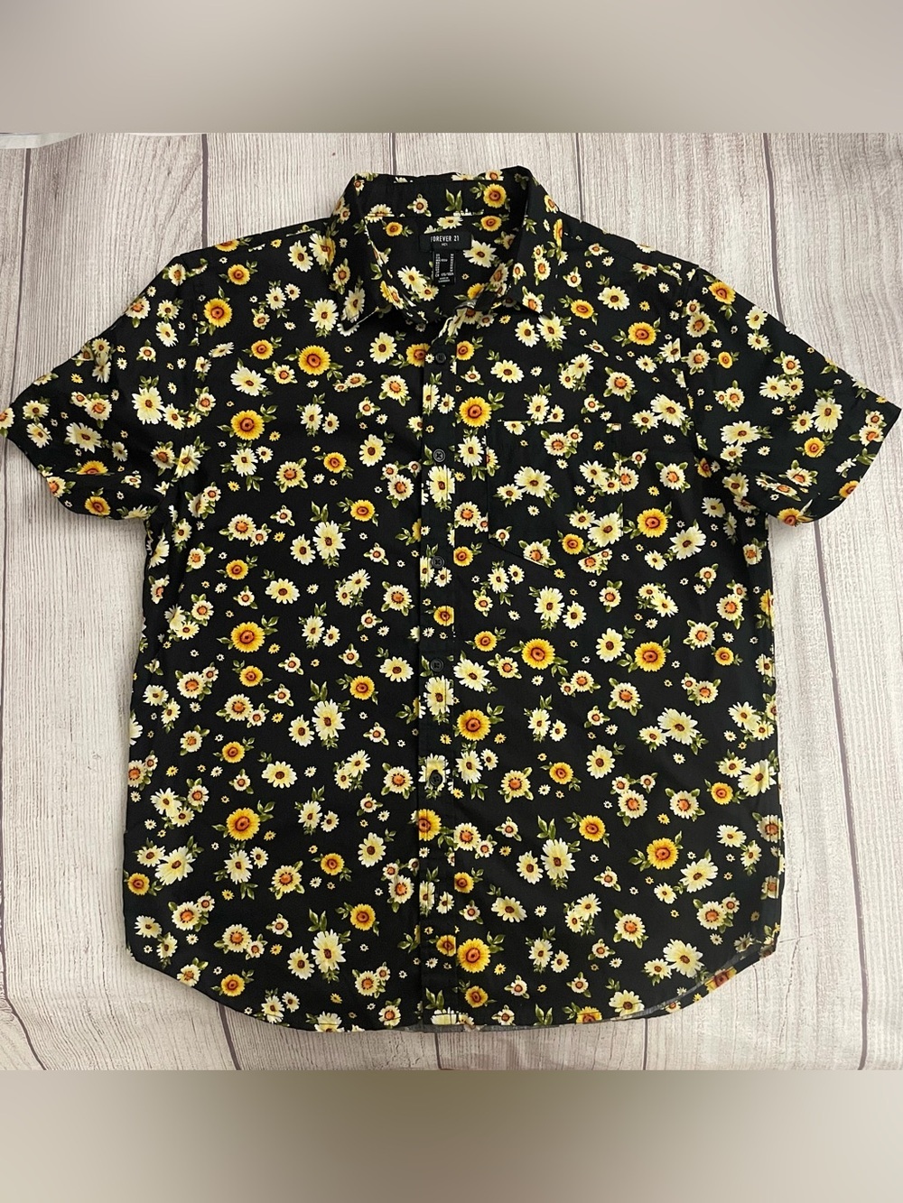 FOREVER 21 Men’s Black Floral Sunflower Button Down Shirt Summer Spring Size Med